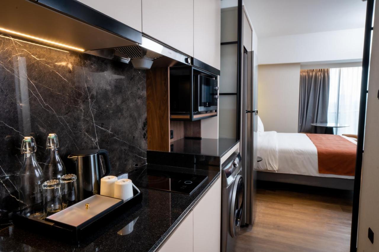 Herloom Hotel & Residence Bsd Tangerang Buitenkant foto