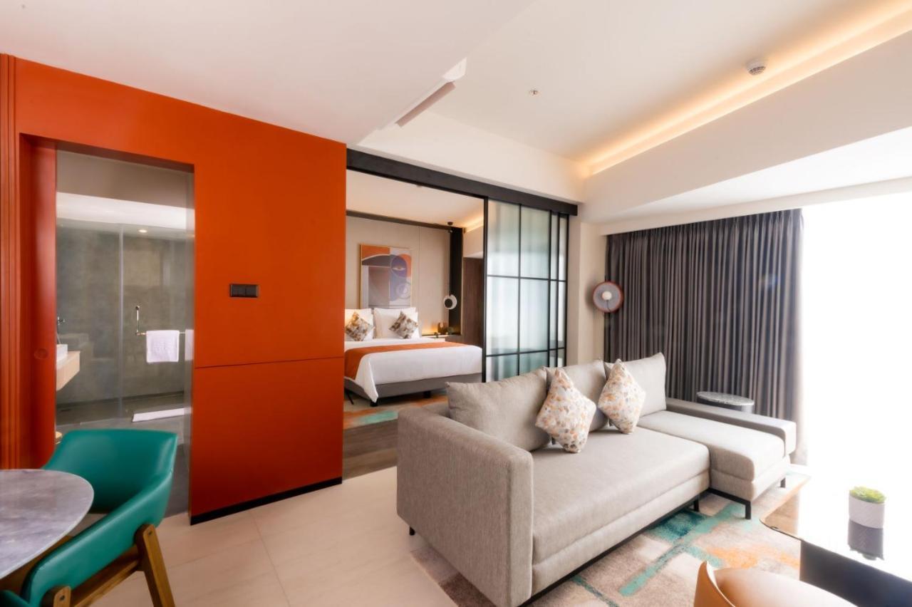 Herloom Hotel & Residence Bsd Tangerang Buitenkant foto
