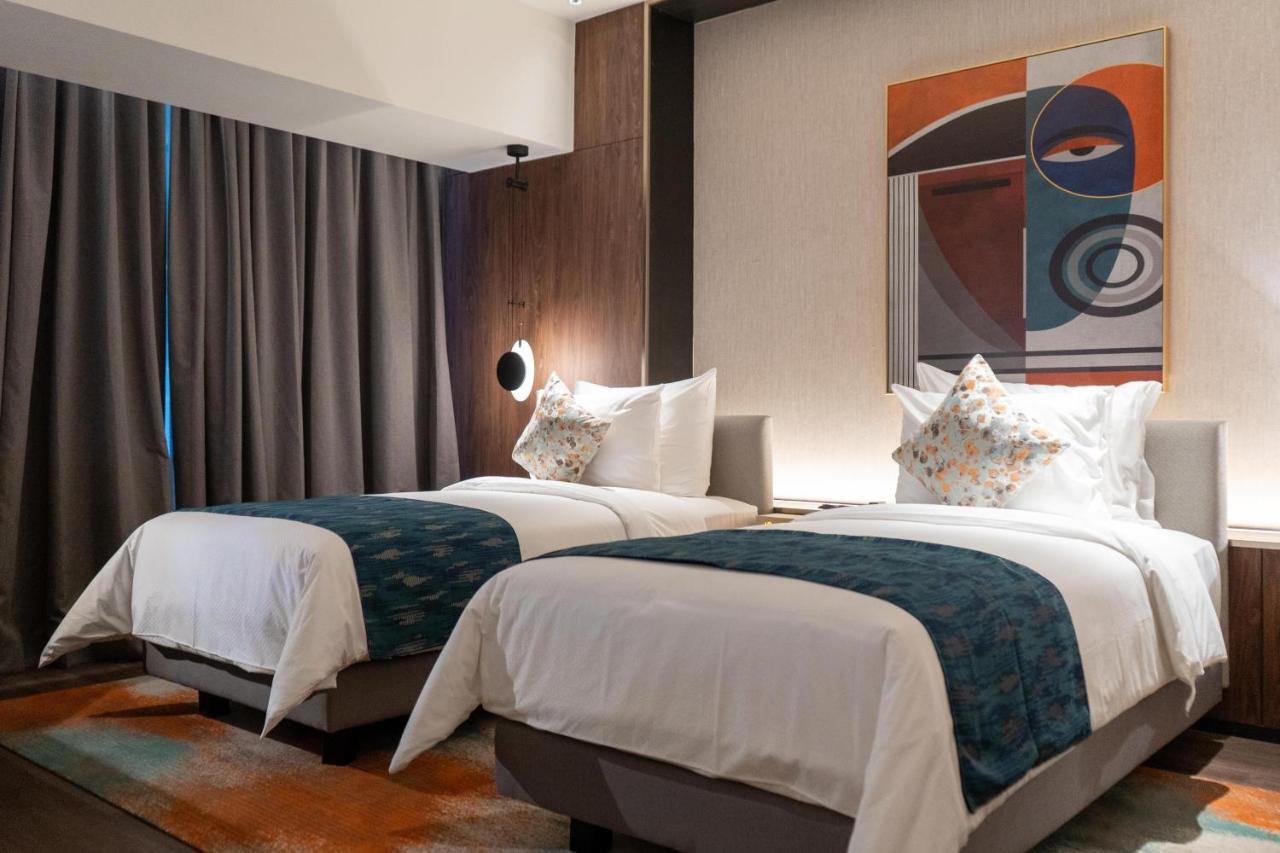 Herloom Hotel & Residence Bsd Tangerang Buitenkant foto
