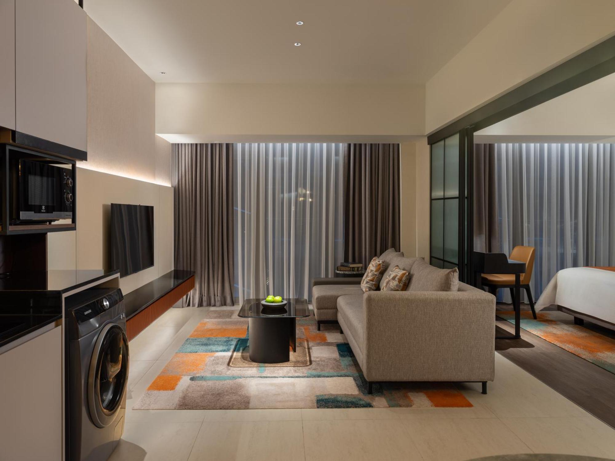 Herloom Hotel & Residence Bsd Tangerang Buitenkant foto